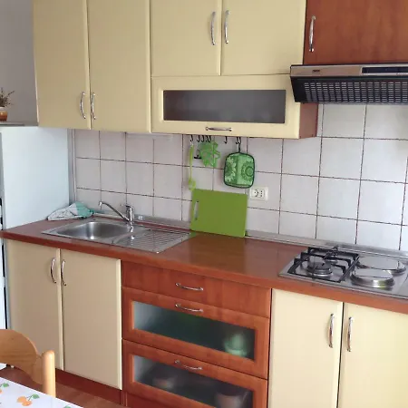 Leo Apartman